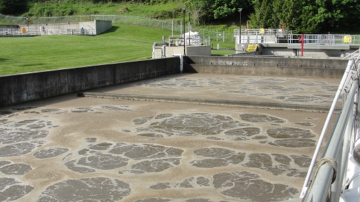 Salmon_Creek_Wastewater_Treatment_Plant_Aeriation_basin.JPG